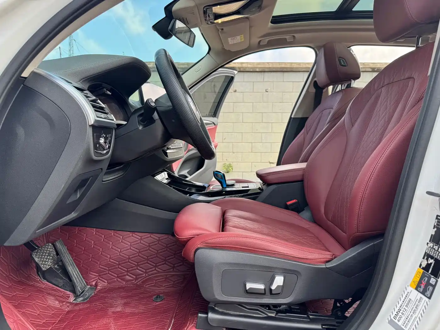 BMW iX3 2022 Leading Edition фото 10