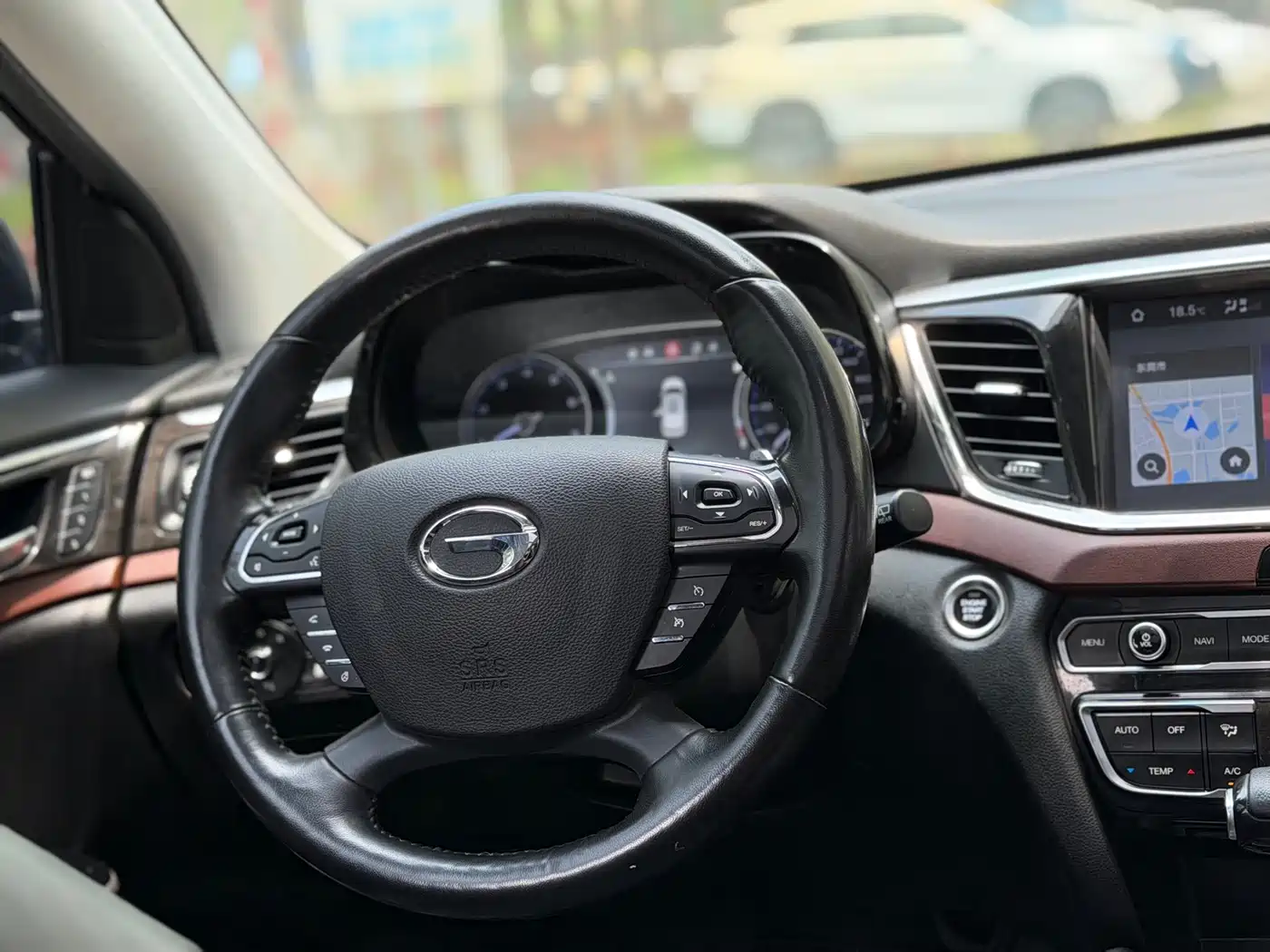 GAC Trumpchi Trumpchi GS8 2017 320T 2WD Luxury Smart Connect (7-seater) фото 15