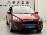 Фото 3 - Ford Focus