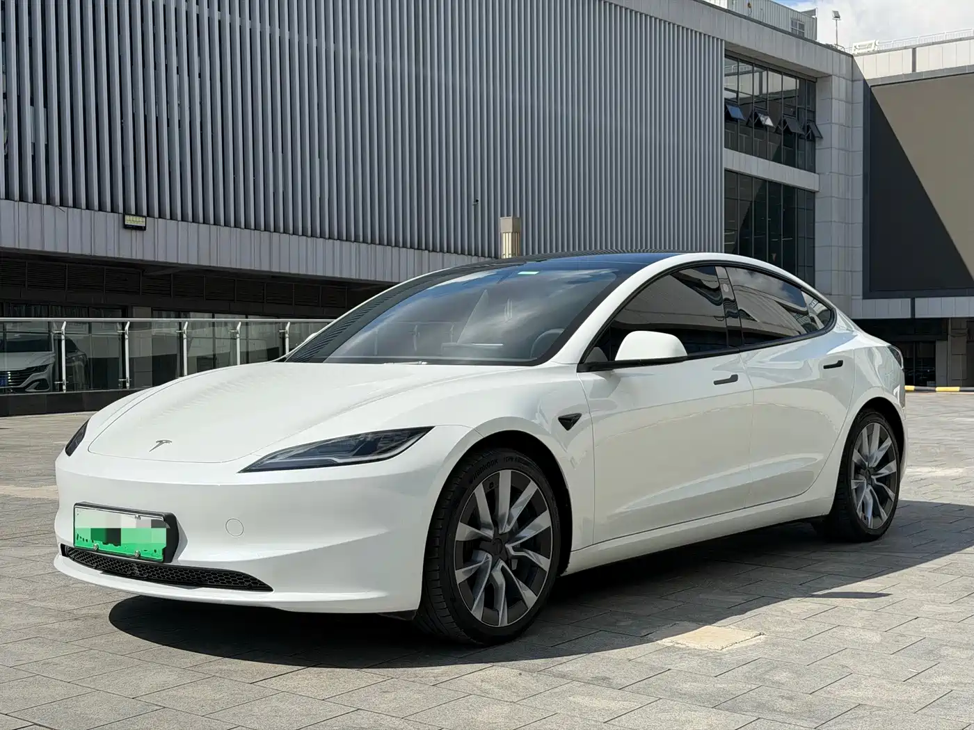 Tesla Model 3 2023