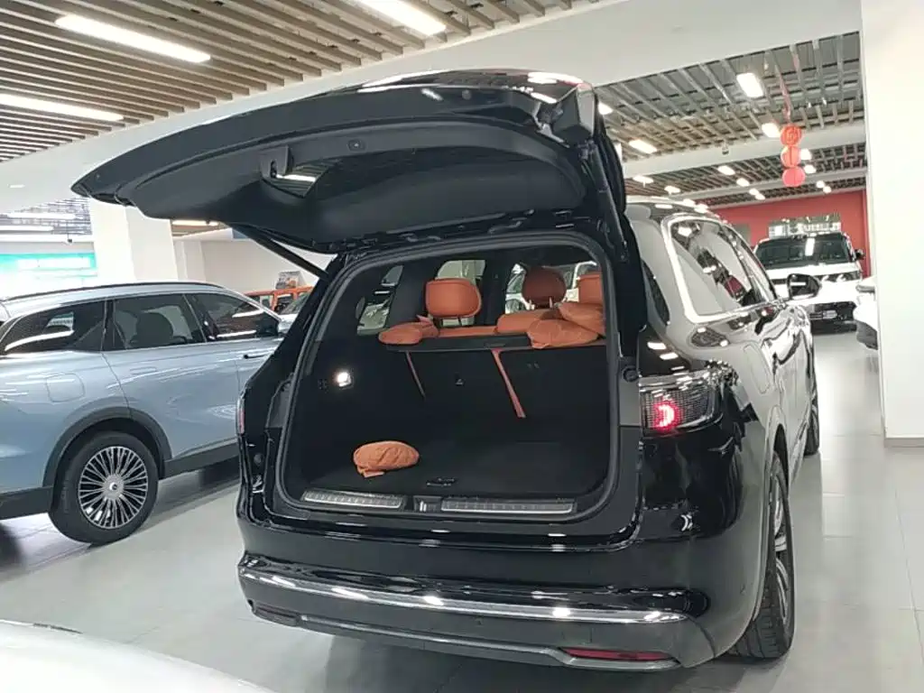 AITO Wenjie AITO M8 2026 2025 Range Extender Max+ Edition 53.4kWh 5-seater