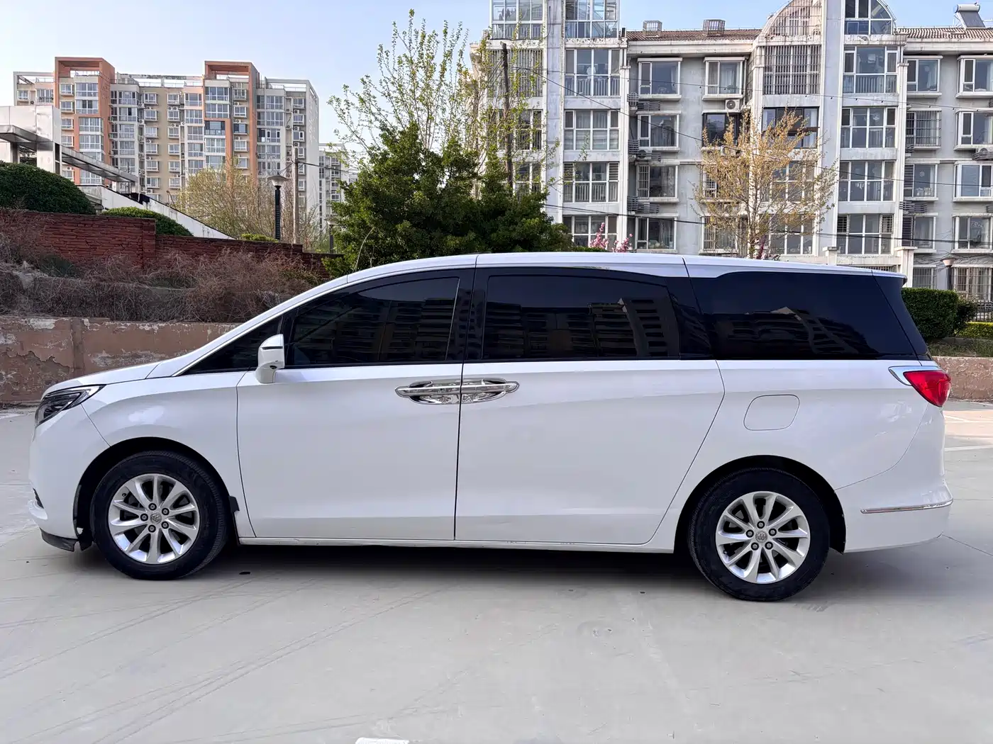 Buick GL8 2017 ES 28T Premium China V фото 9