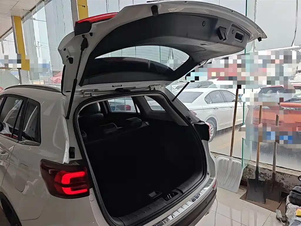 CHANGAN CS75
