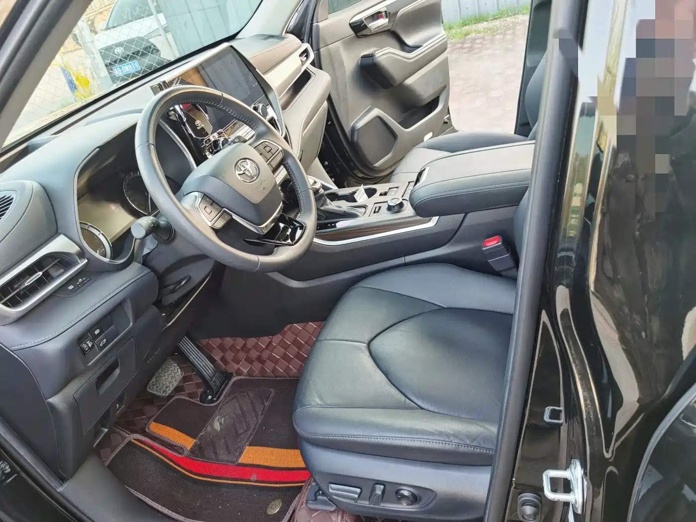 Toyota Highlander 2022 380T 4WD Premium 7-Seater фото 10