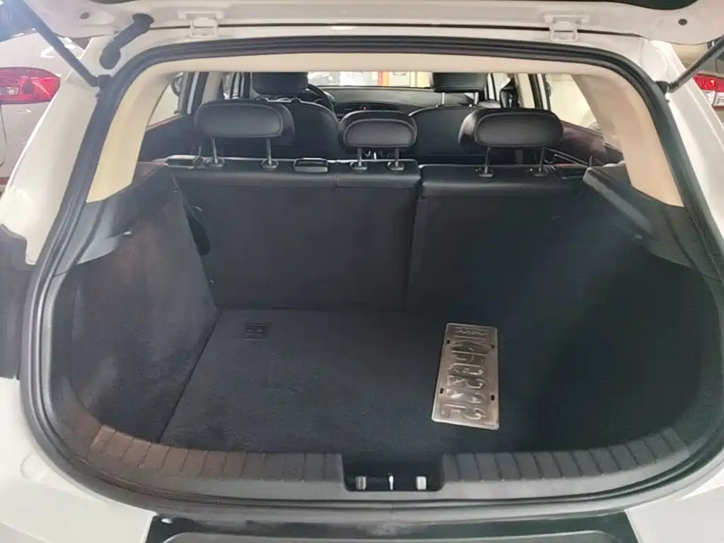 Фото 19 - Geely Emgrand GS