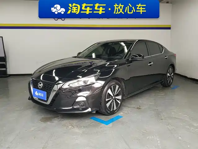 NISSAN TEANA