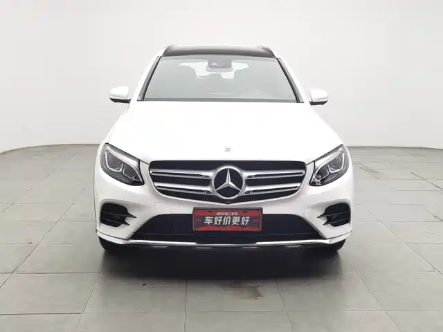 Mercedes-Benz GLC 2017 GLC 260 4MATIC Luxury — фото 3