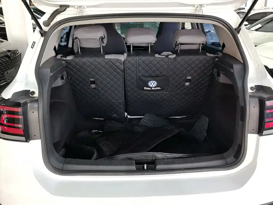 VOLKSWAGEN TU KAI