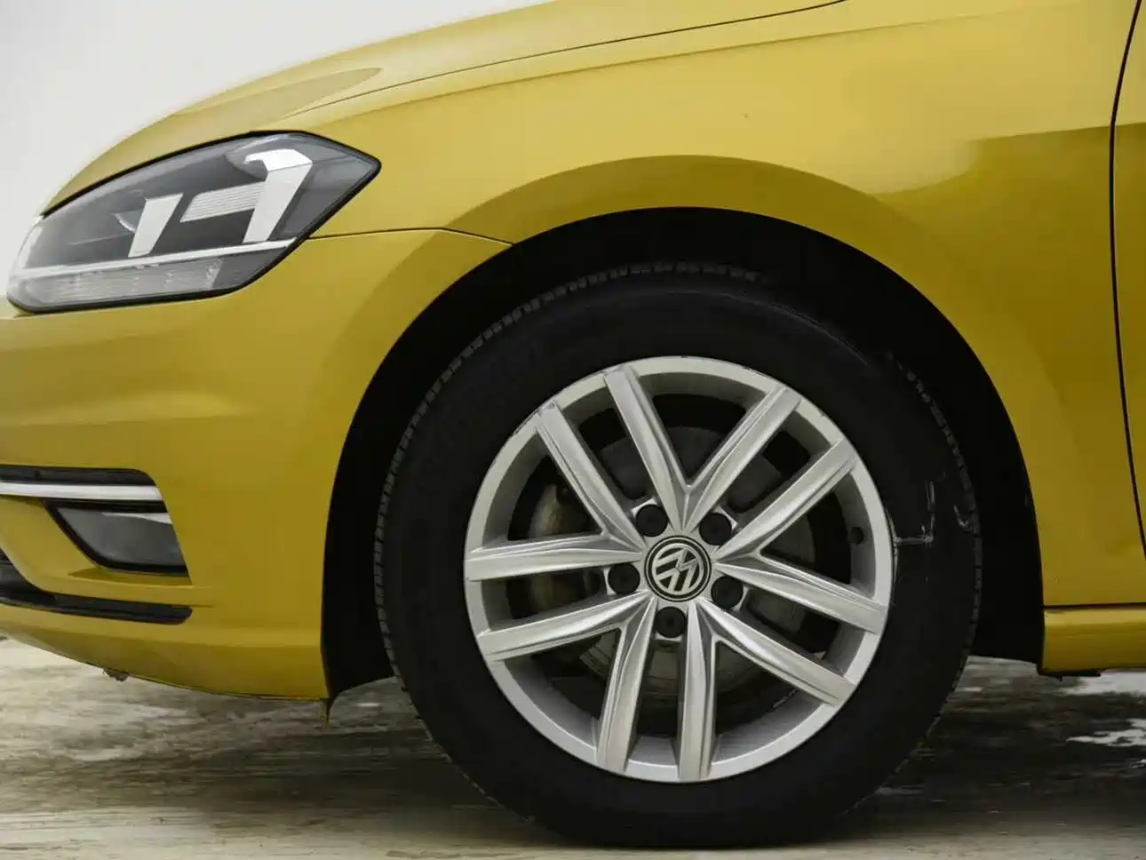 Volkswagen Golf 2018 230TSI Automatic Comfort фото 13