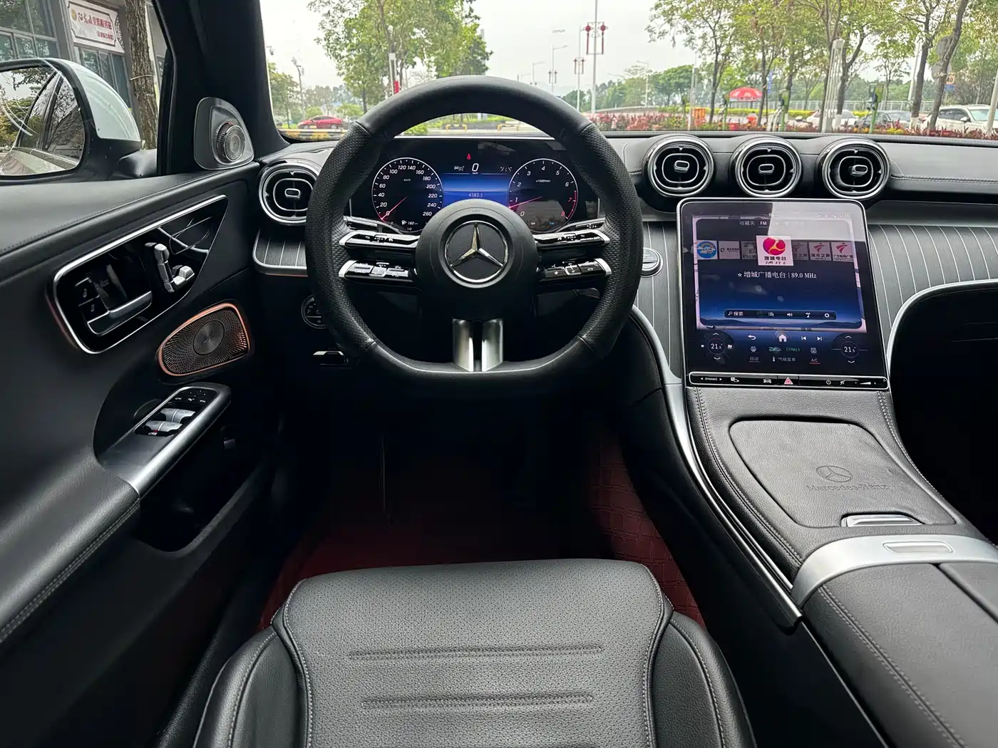 Mercedes-Benz C-Class 2023 Facelift C 260 L Sport Edition фото 6