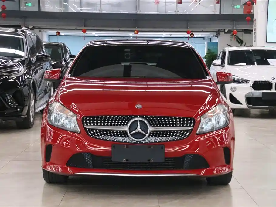Mercedes-Benz A-Class (Import) 2016 A 180 фото 2