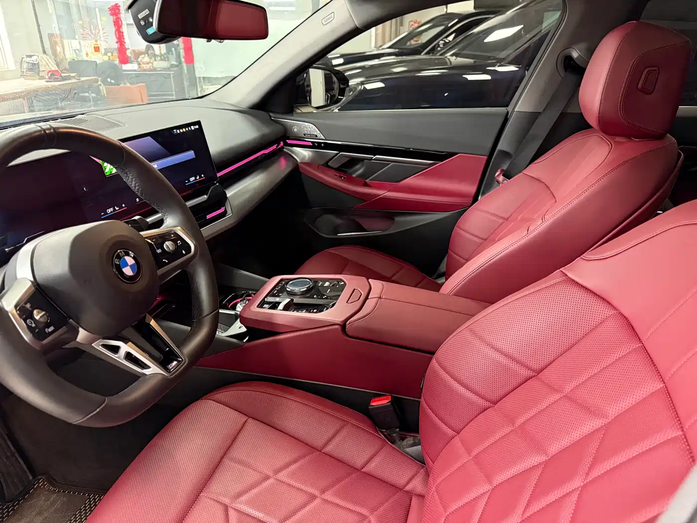 BMW 5 Series 2025 525Li M Sport Package фото 14