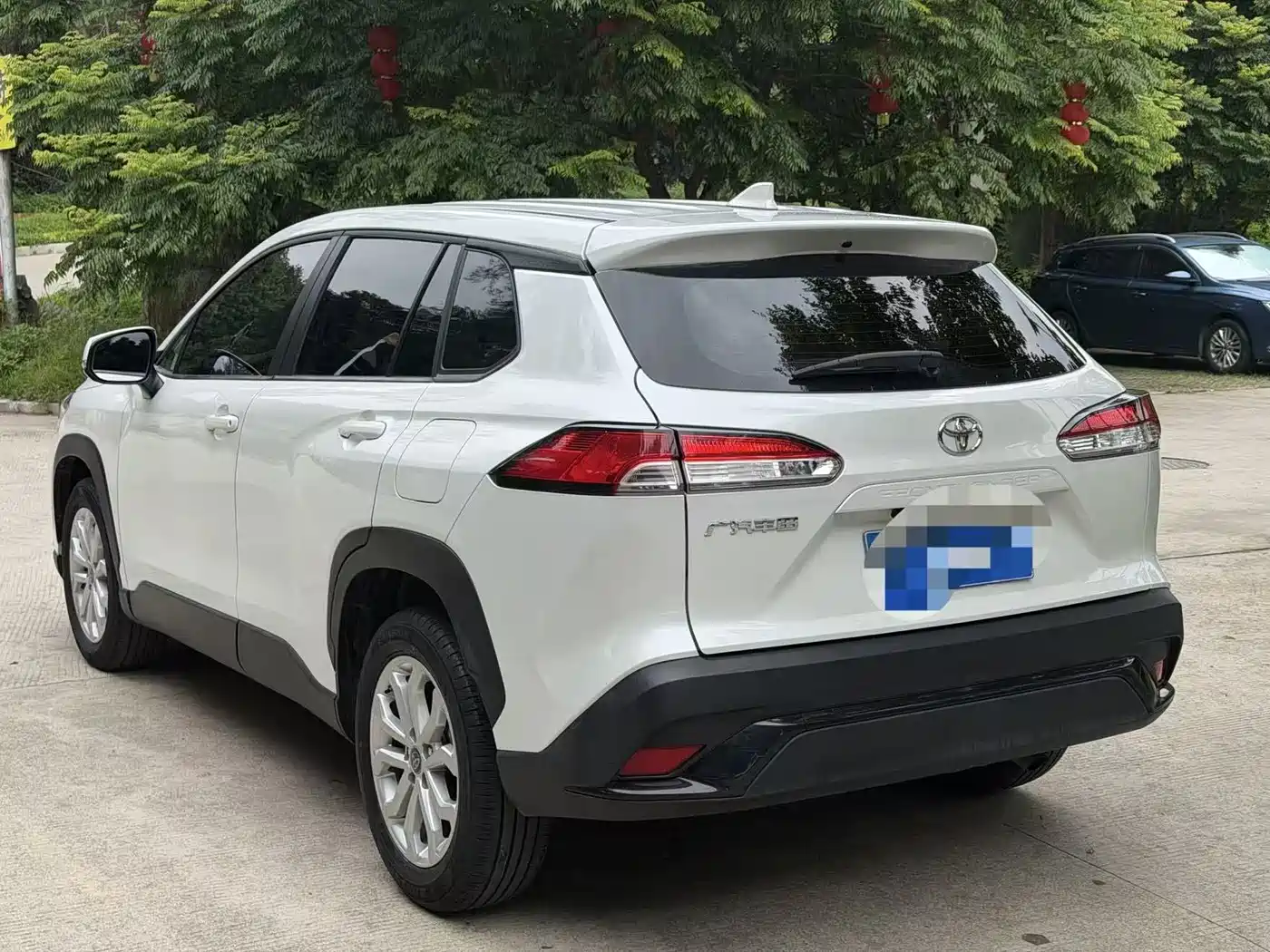 Toyota Frontlander 2023 2.0L CVT Elite Edition фото 9