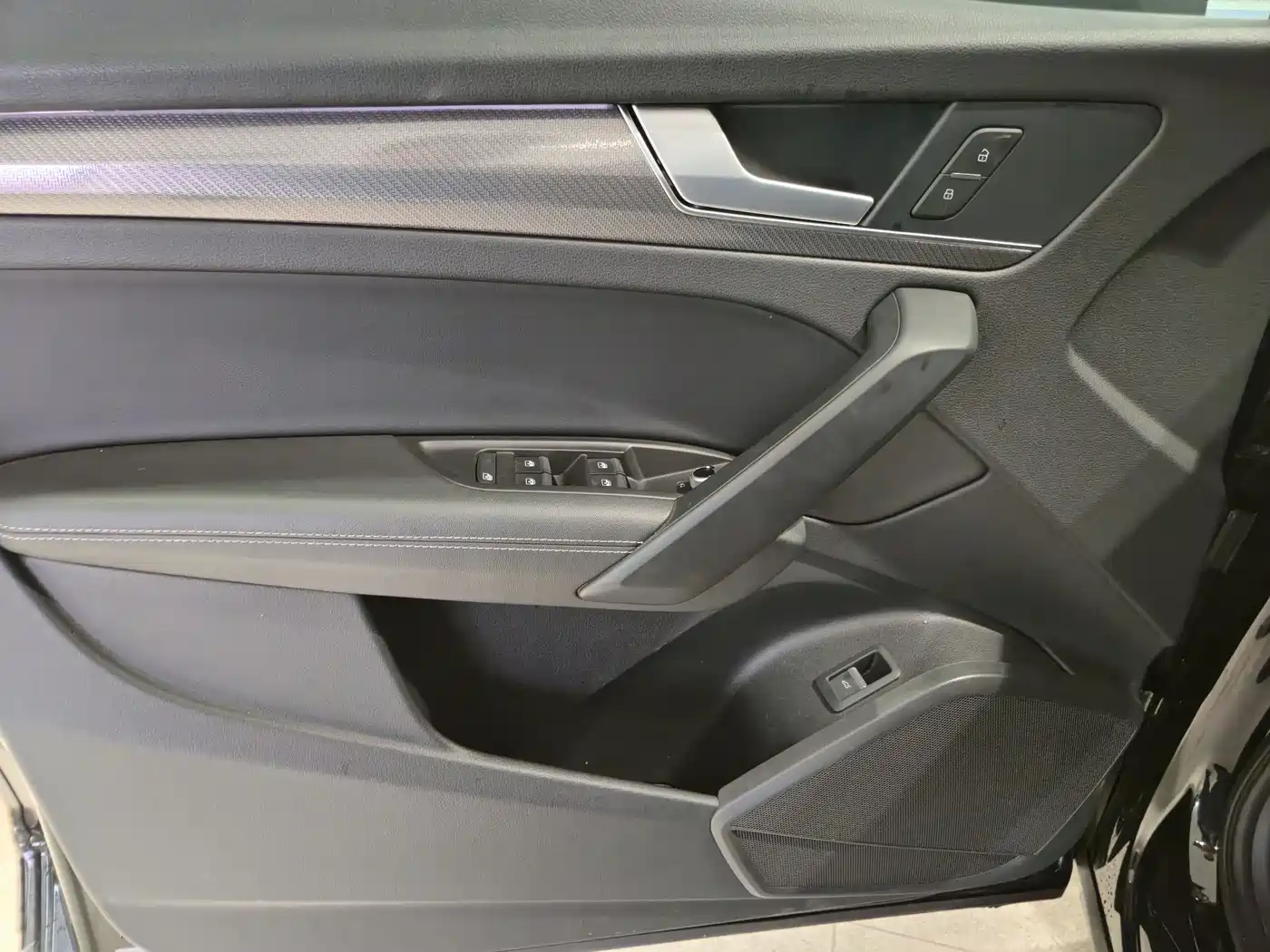 Audi Q5L 2022 40T Luxury Dynamic фото 14