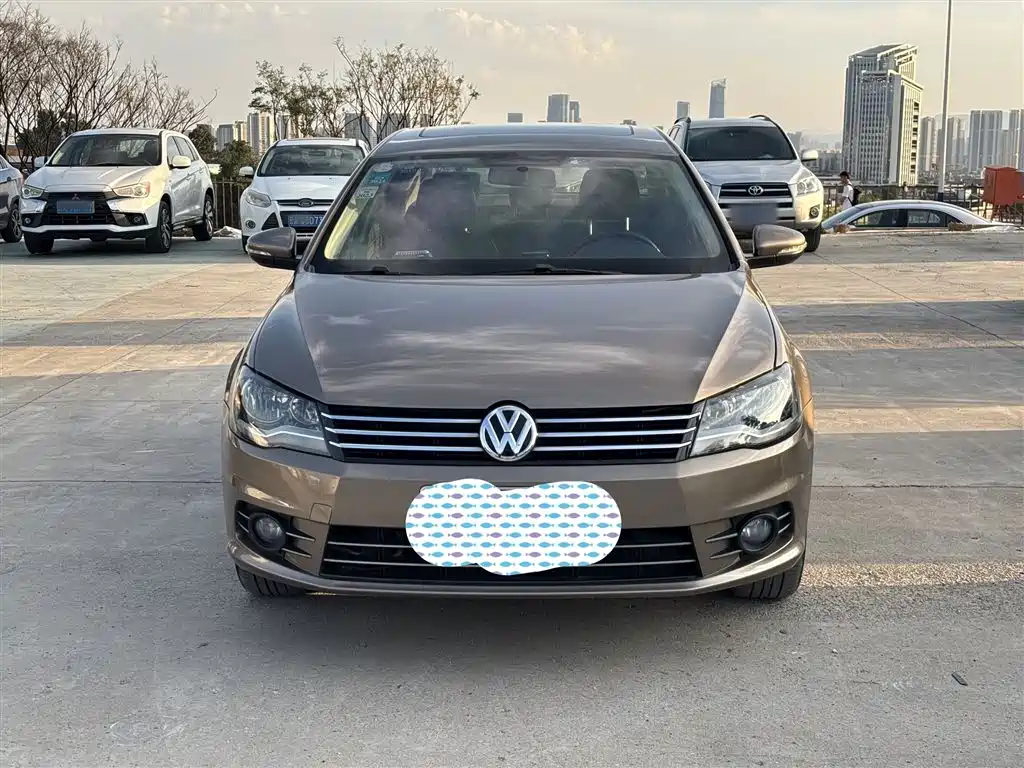 Volkswagen Bora 2014 1.6L Automatic Comfort Edition фото 25