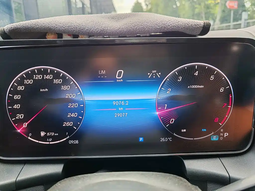 Фото 14 - Mercedes-Benz GLC