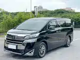 Фото 1 - Toyota Vellfire