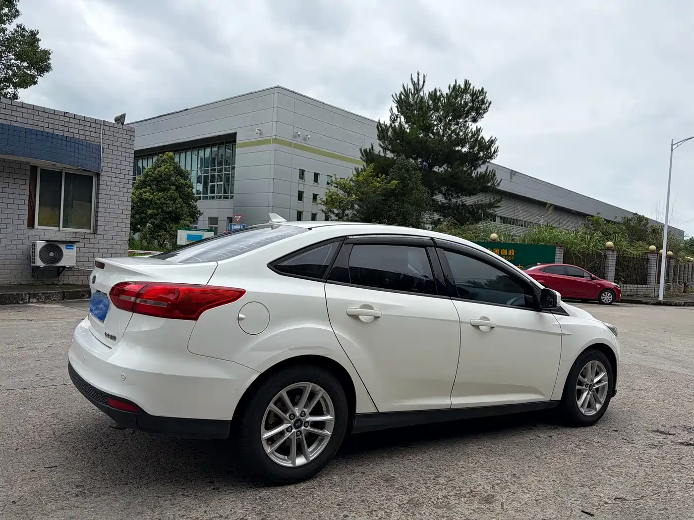 Photo 3 - Ford Focus