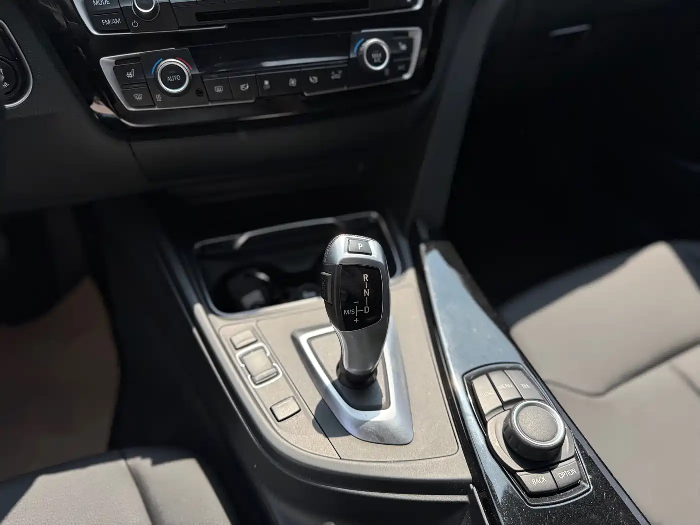 BMW 3 Series 2017 320Li xDrive Fashion фото 13