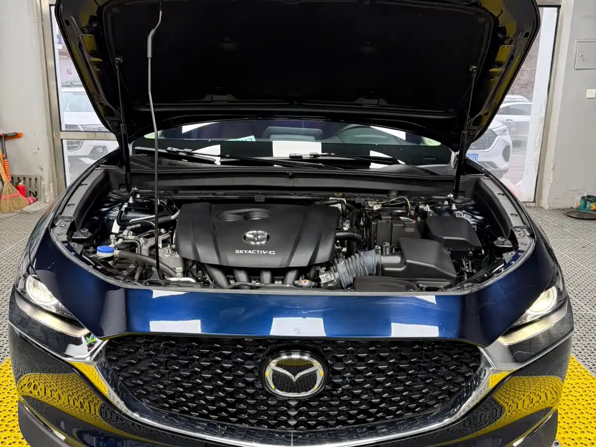 Фото 9 - Mazda CX-30