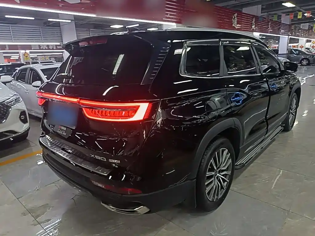 Jetour X90 PLUS 2025 2024 1.6TD DCT Big Family Happy Edition 7-seater
