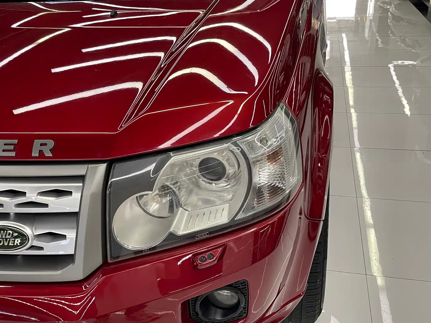 Land Rover Freelander 2 2011 3.2L China Red Limited Edition фото 47
