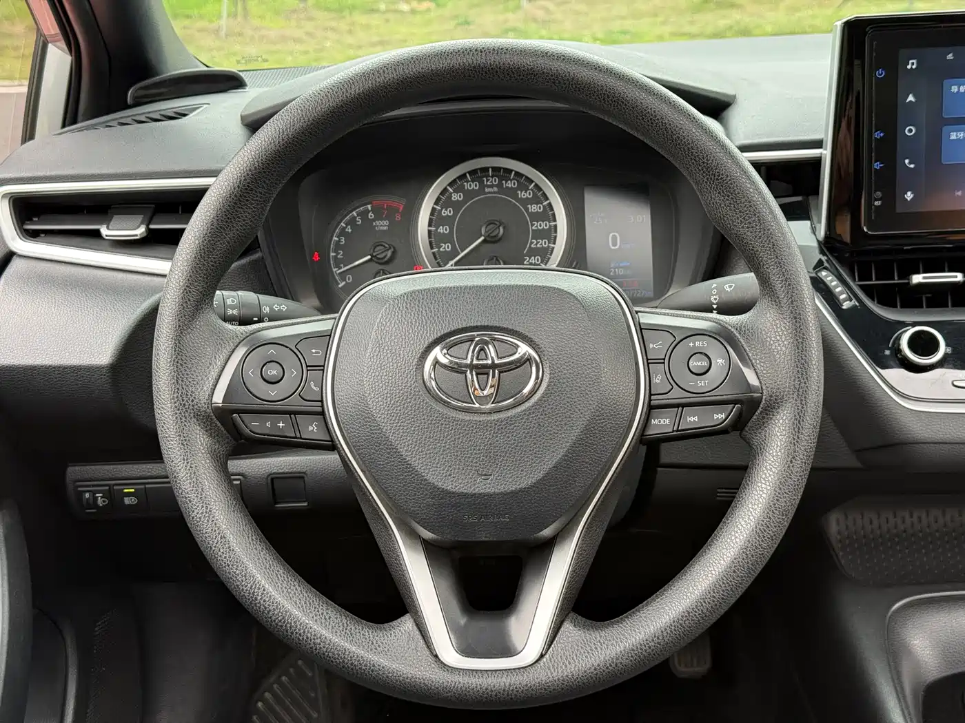 Toyota Levin 2021 185T CVT Luxury Edition фото 10