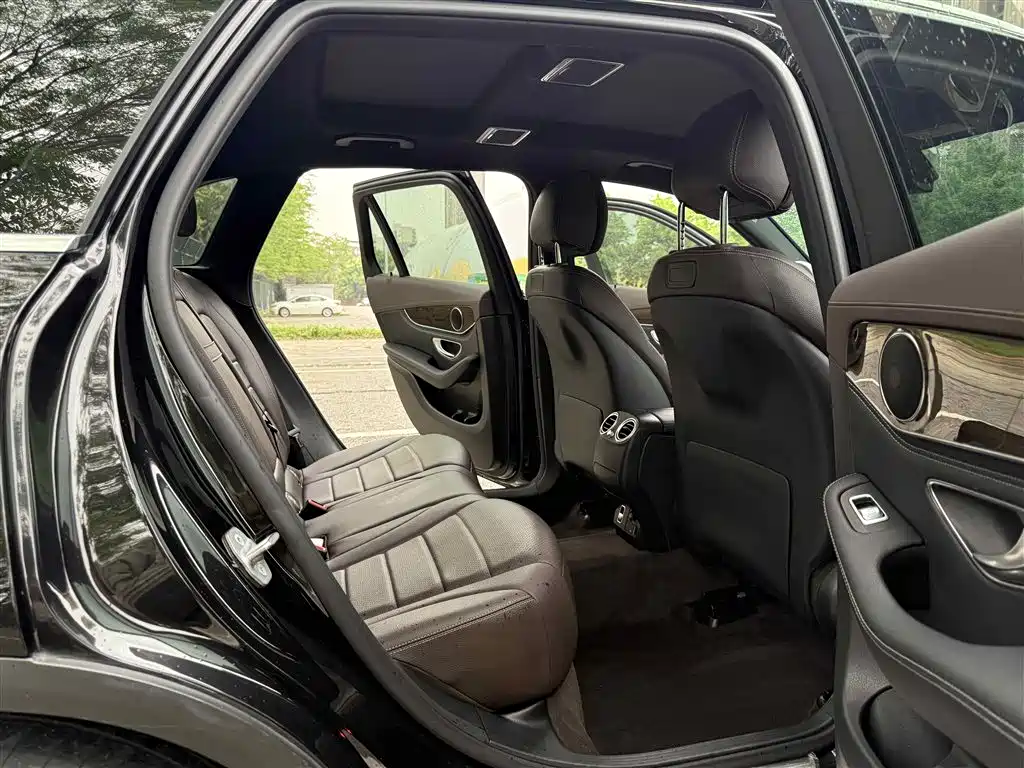 Mercedes-Benz GLC 2019 GLC 260 L 4MATIC Dynamic фото 16