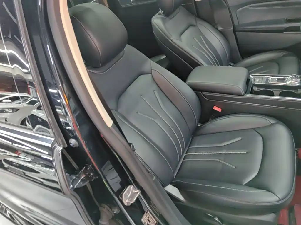 Ford Edge 2022 2021 PLUS EcoBoost 245 FWD Luxury Sharp 7-seater