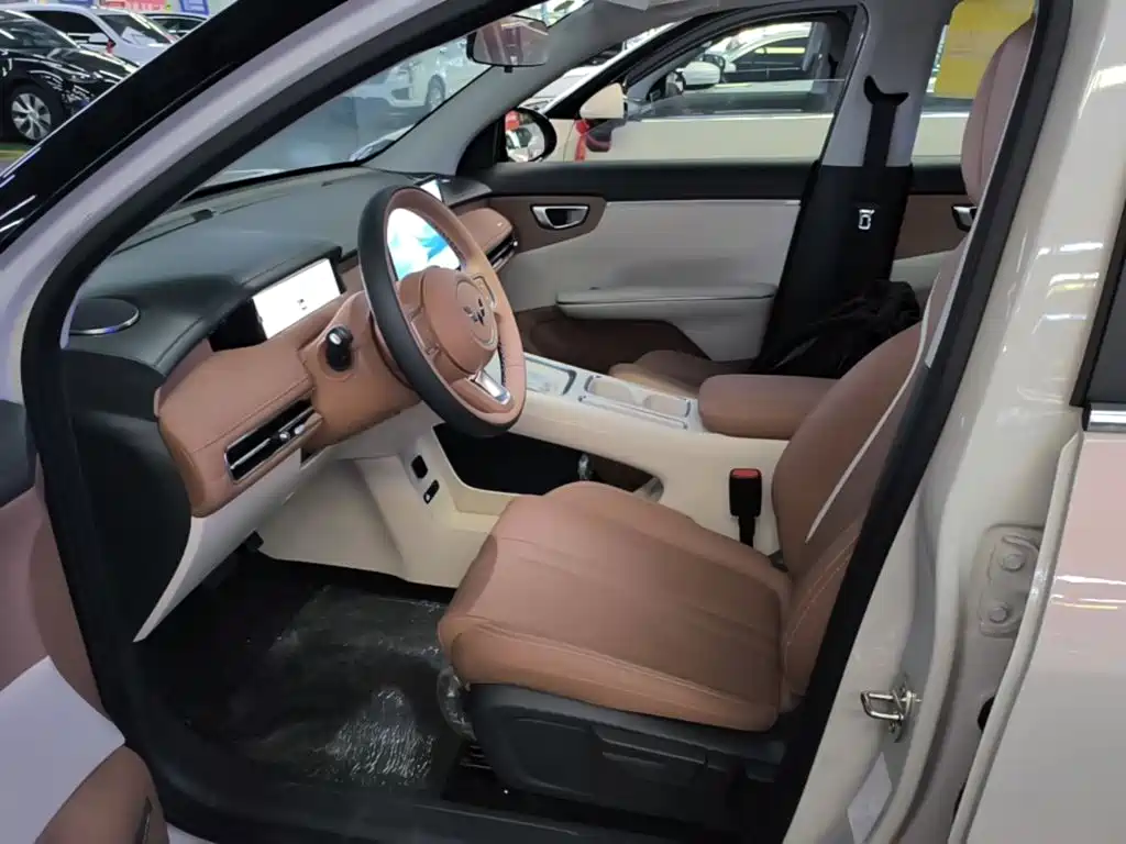 Wuling Motors Wuling Bingo S 2026 2025 Model 325km Premium Edition