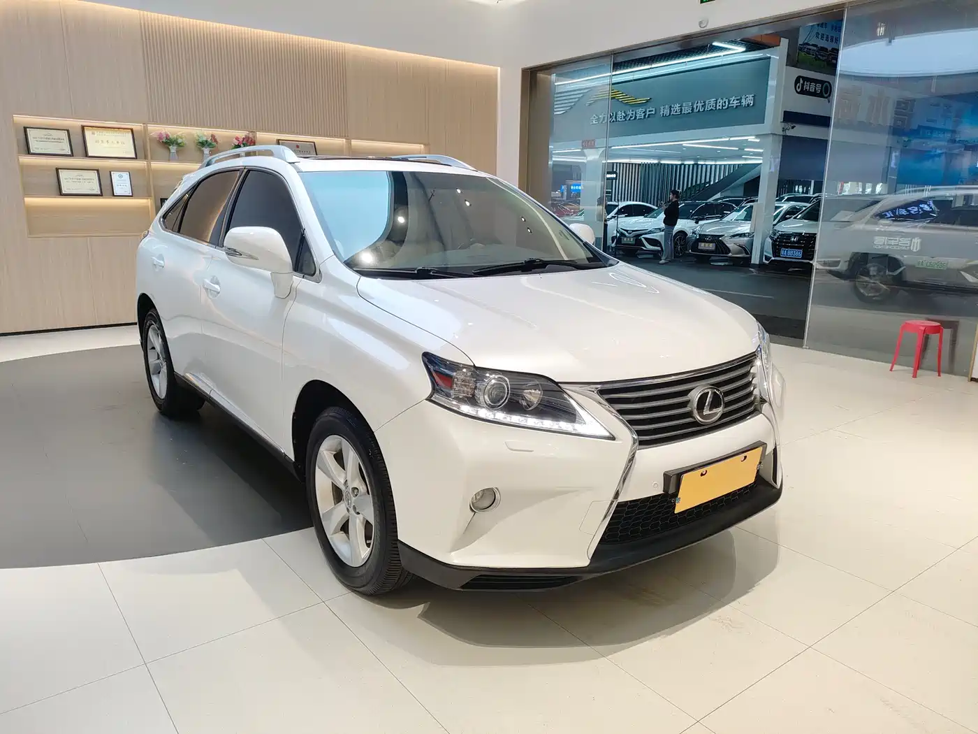 Lexus RX Classic 2012 270 Elegance фото 2