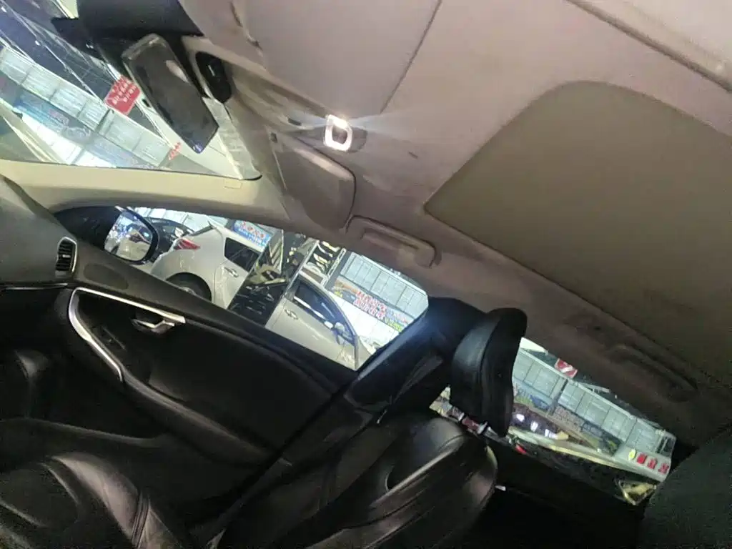 Volvo V40 2013 2013 2.0T Elegance Edition