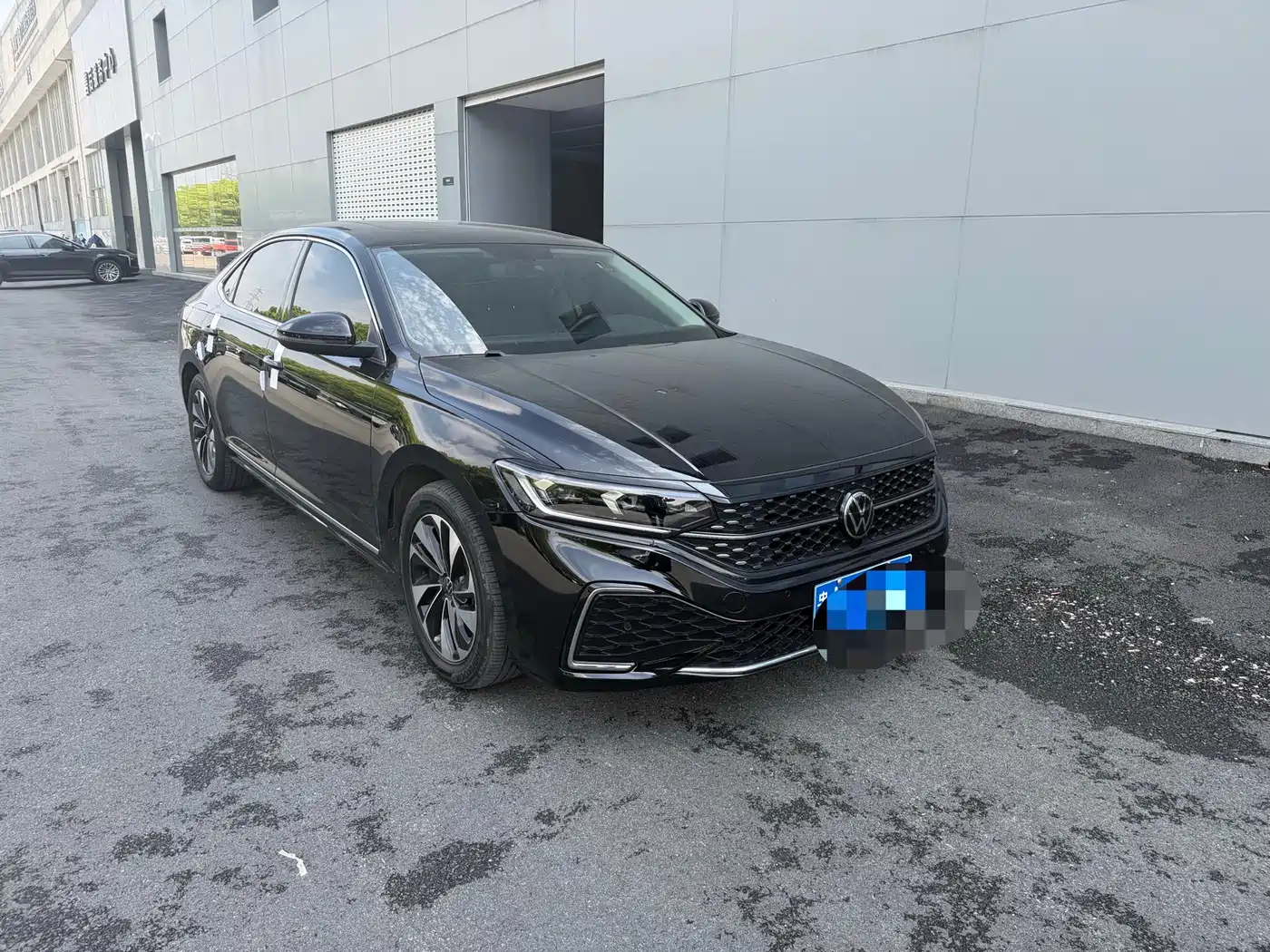 Volkswagen Passat 2022 330TSI Starlight Elite Edition фото 3