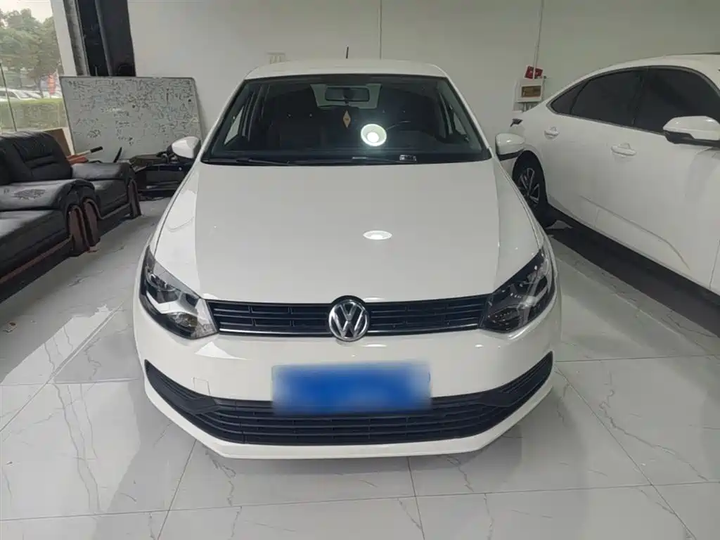 Volkswagen Polo 2018 1.5L Auto Safe Drive фото 3