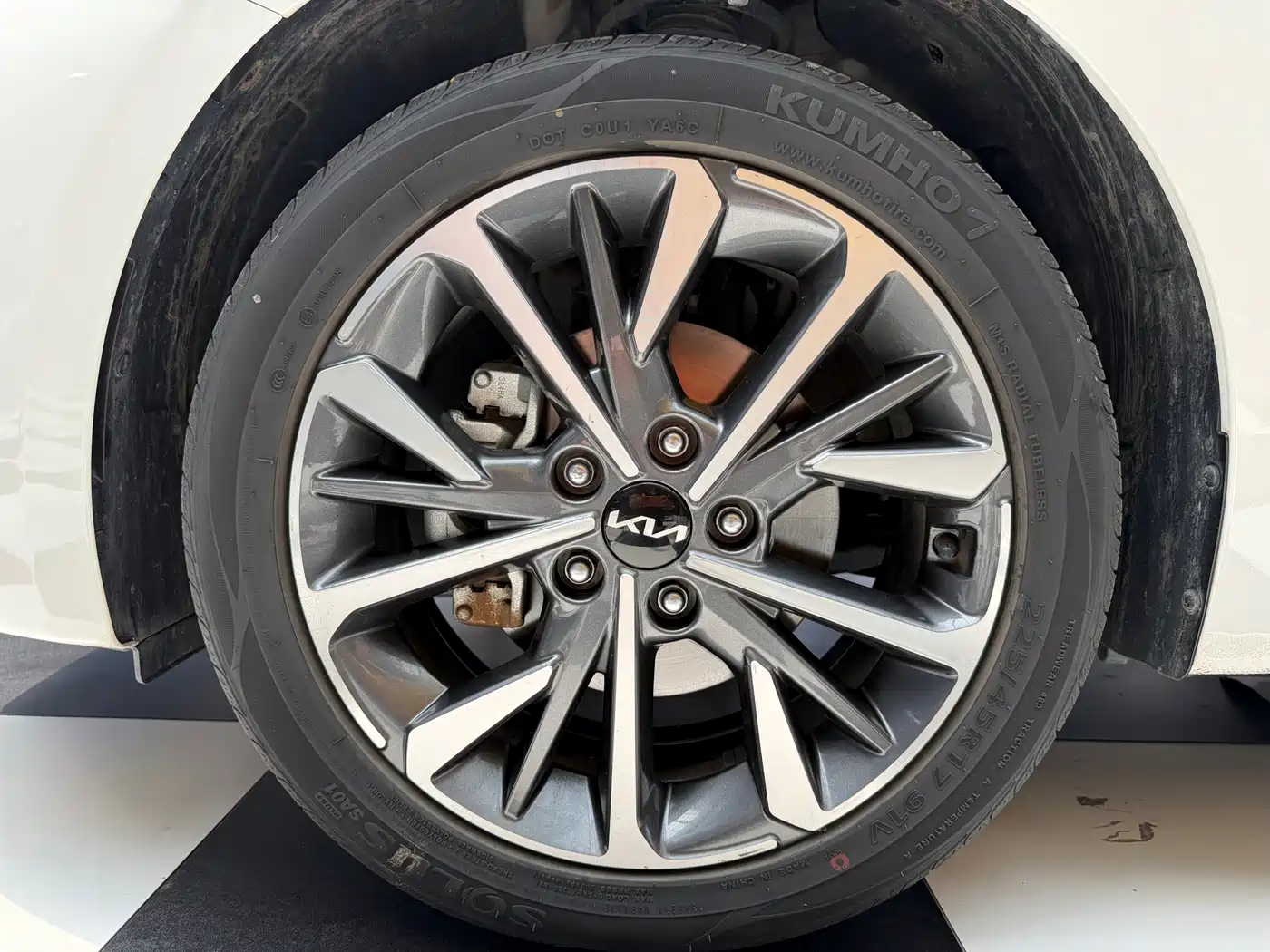 Kia K3 2021 1.5L CVT Fashion Edition фото 26