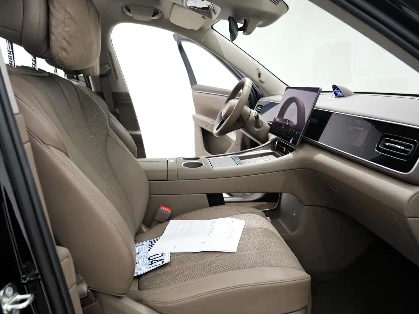AITO Wenjie AITO M7 2026 Extended Range Ultra AWD 5-Seater фото 16