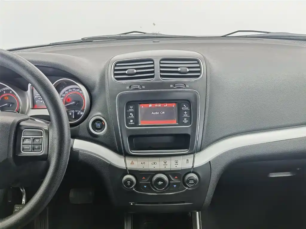 Fiat Freemont 2012 2.4L Comfort Edition фото 12