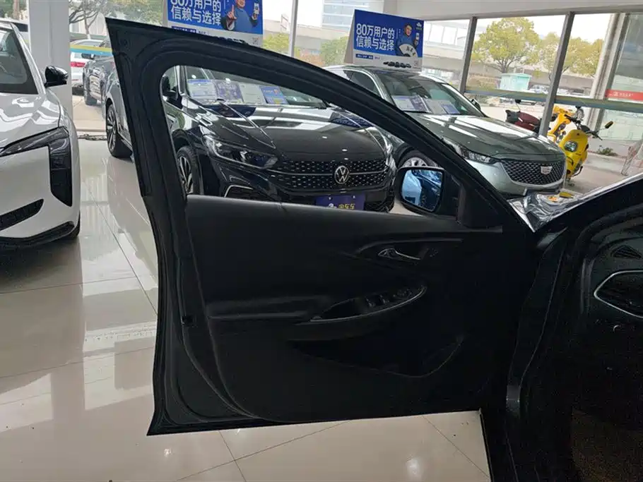 Chevrolet Malibu XL 2016 1.5T Dual-Clutch Ruichi Edition фото 7