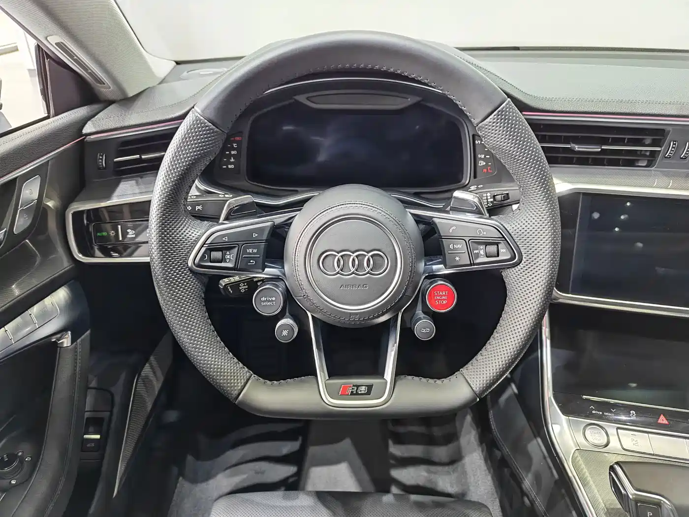 Фото 8 - Audi A7