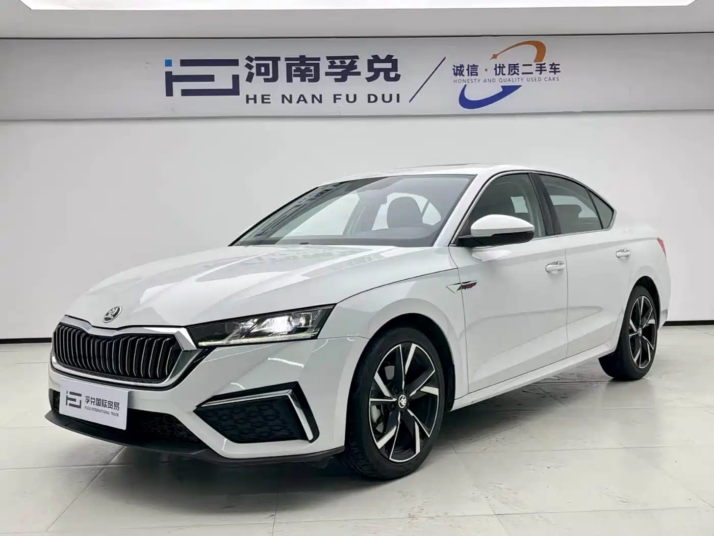 Škoda Octavia 2023 Facelift PRO TSI280 Premium Edition