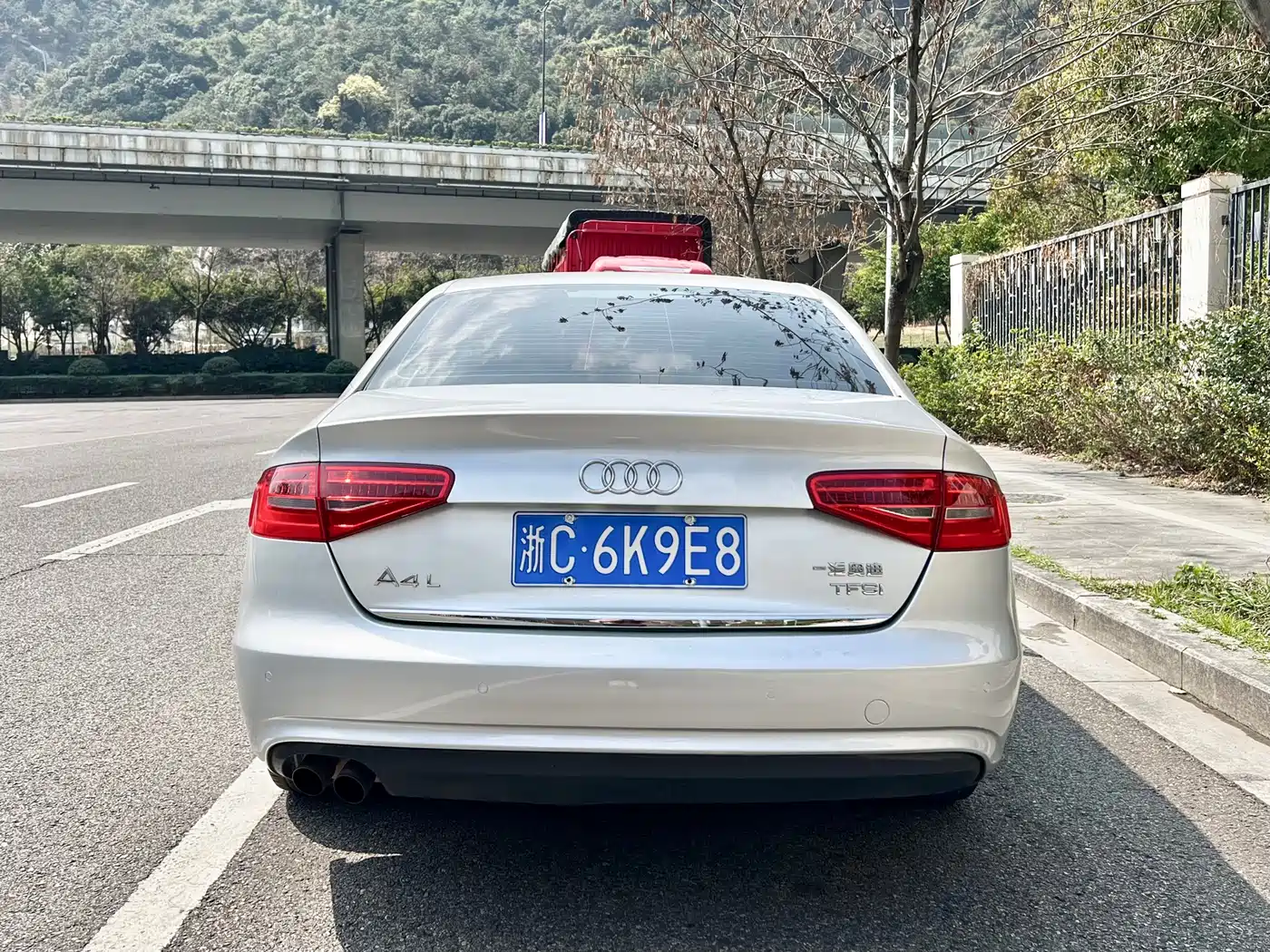 Audi A4L 2013 35 TFSI Automatic Comfort фото 5