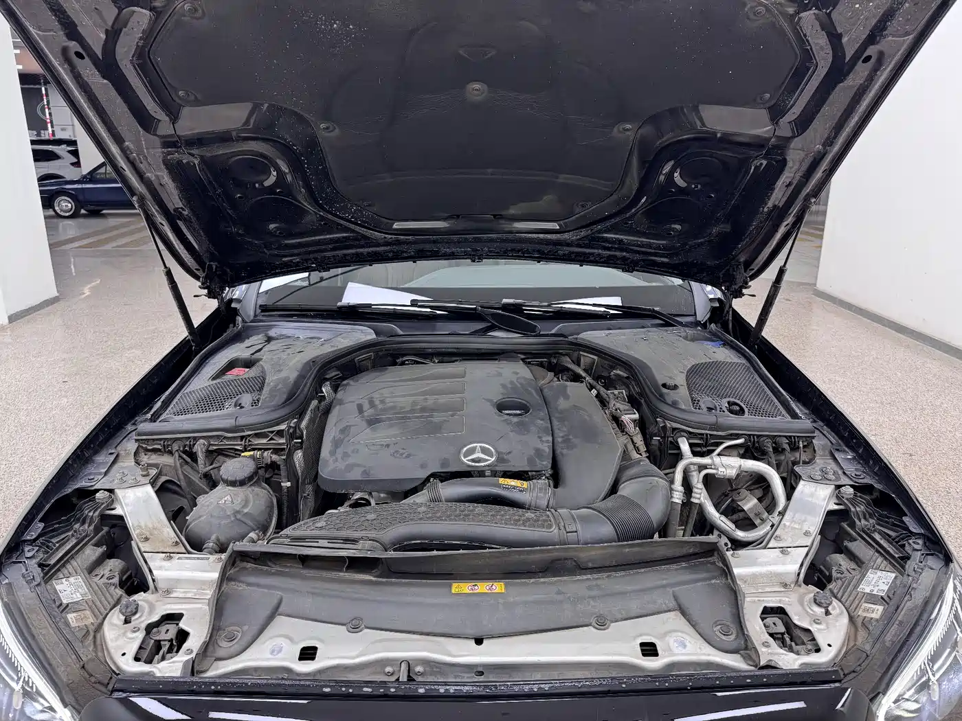 Mercedes-Benz E-Class 2022 E 300 L Luxury фото 31