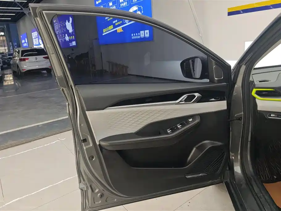 GEELY AUTOMOBILE BINYUE