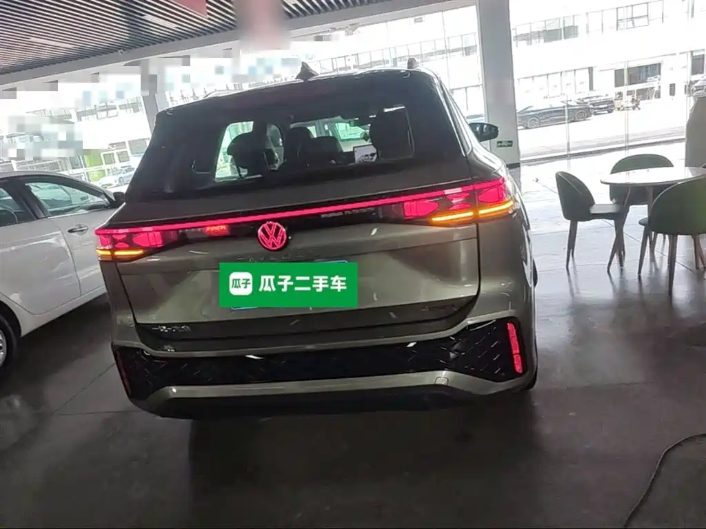 Volkswagen Tayron 2025 Model Tayron L 380TSI 4WD Luxury Easy Package фото 6