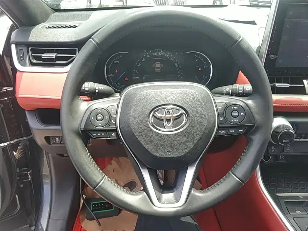 Toyota RAV4 Rongfang 2021 Hybrid 2.5L E-CVT AWD Elite PLUS Edition фото 11
