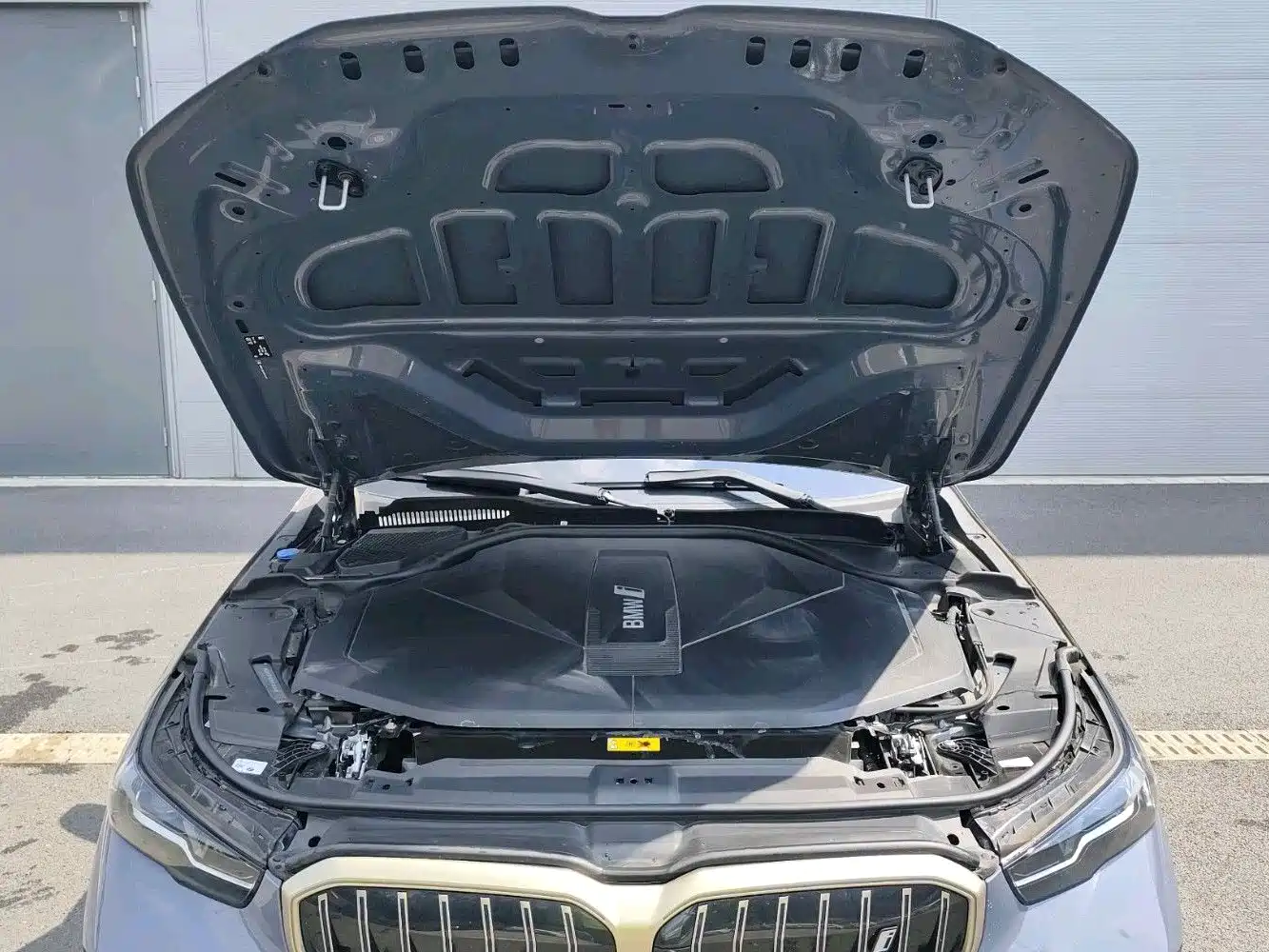 2026 BMW i5