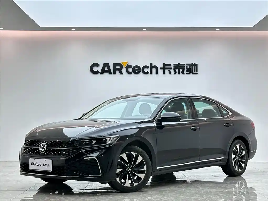Volkswagen Passat 2023 330TSI Starlight Elite Edition