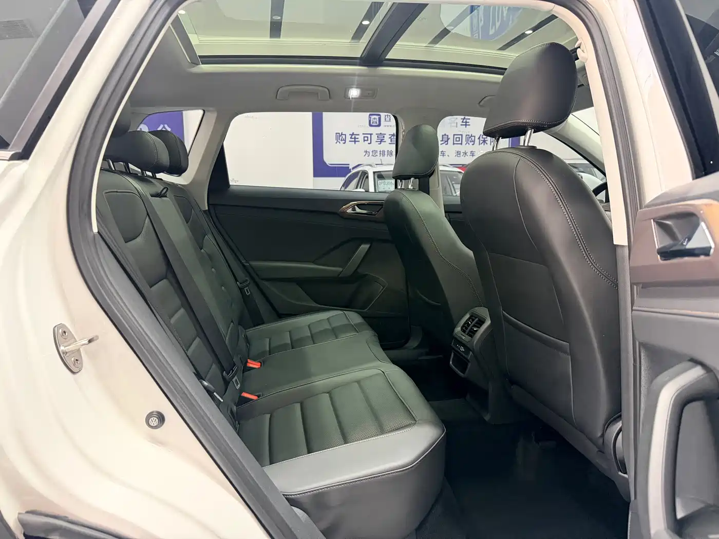 Volkswagen Tharu, миниатюра 11