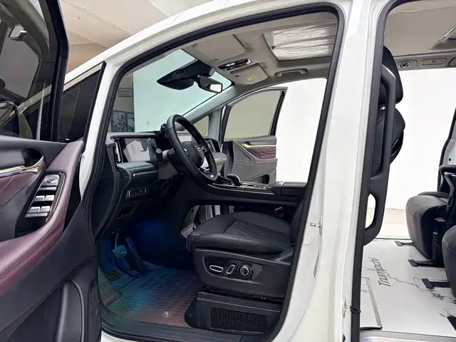 GAC Trumpchi Trumpchi M8 2024 Master Series 400T Ultimate Edition — фото 3