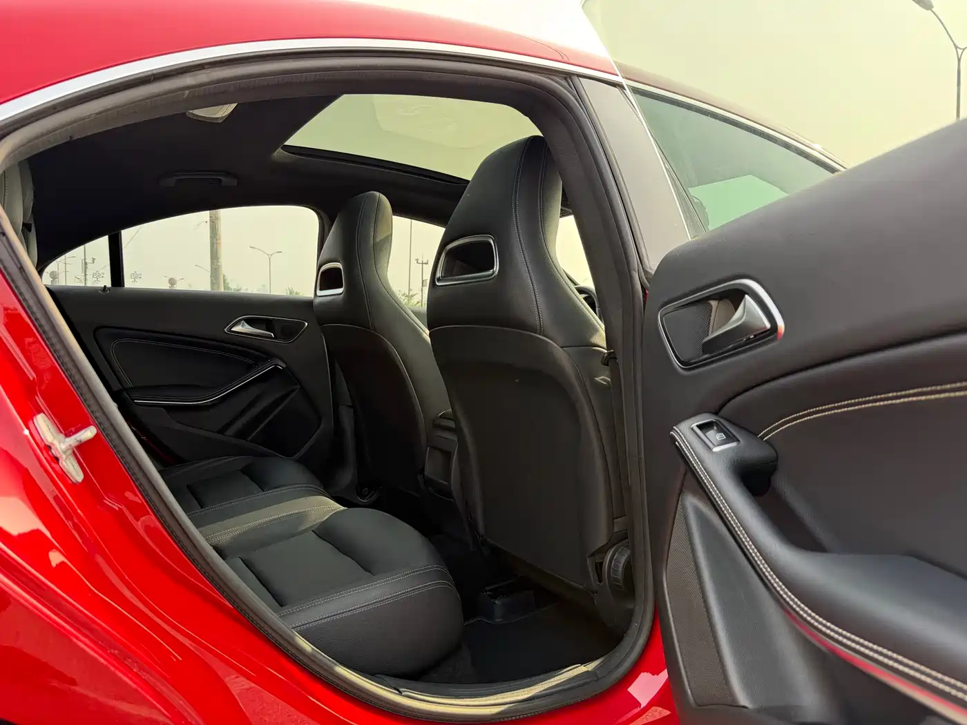 Mercedes-Benz CLA (Import) 2016 CLA 200 Fashion фото 29